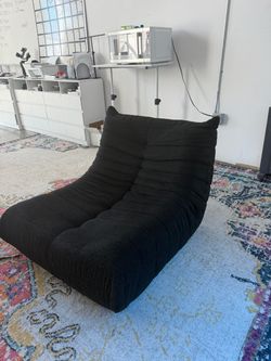 TOGO SINGLE CHAIR
