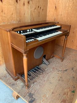 HAMOND ORGAN