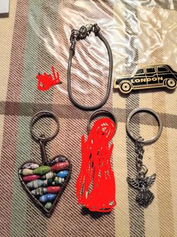 Paper Bead Heart keychain, SilverTone Bracelet, Angel keychain, London magnetic back