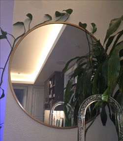 28" LARGE Round Wall Mirror with Gold Metal Frame