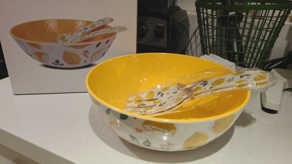 Melamine Lemon Bowl With Servers NEW!! 11"x4"