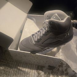 Jordan 5 wolf grey