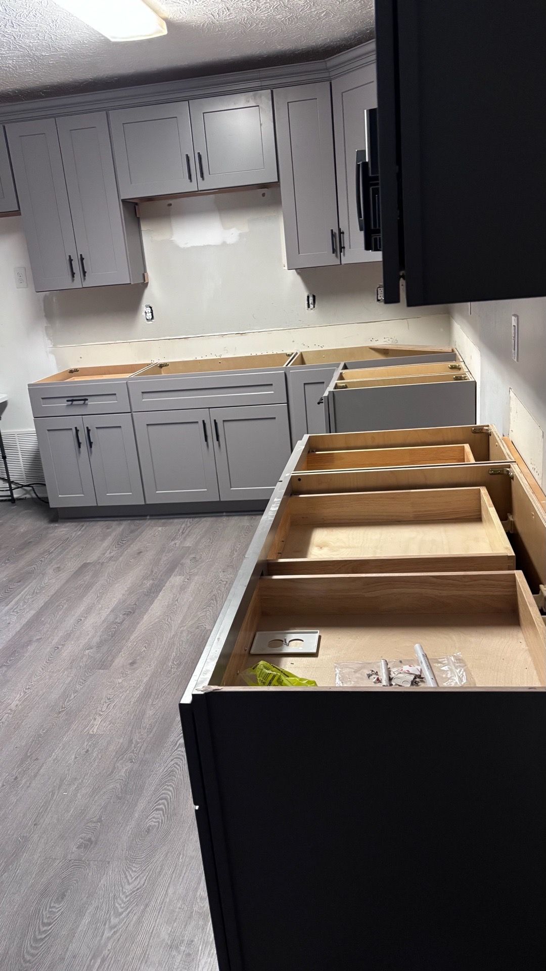 Quartz countertops for the kitchen