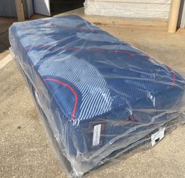 Twin xl  sealy hybrid $469