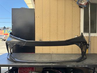 2025 2026 TOYOTA CAMRY FRONT BUMPER COVER OEM USED
