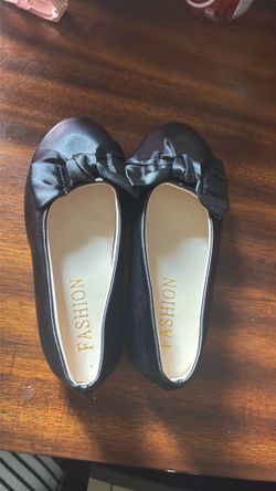Kids shoes size 12