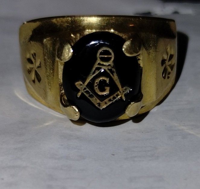 "FREE MASON GOLD  RINGS"