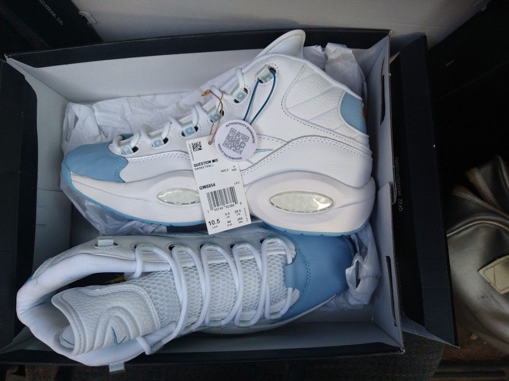 Reebok ?S Mid ,Cloud Blue Size 10 .5