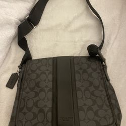 Authentic  Men’s Coach Messenger bag