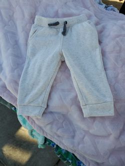 Pants Calientito Size 18 Meses Esta Nuevo Solo Lolave Pero Mucha Rropa Queestoy Poniendo Miniño Ya Nolequedo