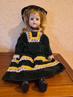 18" Porcelain and Cloth Vintage Doll