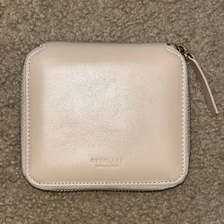 everlane square zip wallet
