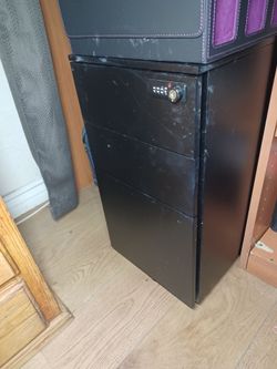 File cabinet