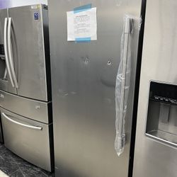 Frigidaire Professional Up Right Freezer In Stainless Steel New Open Box