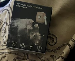 Silver Fashionable Case For AirPods 