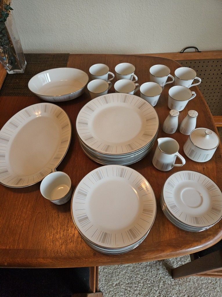 Noritake China. Barely Used!