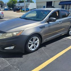 2013 Kia Optima Runs Great Cold Air. 