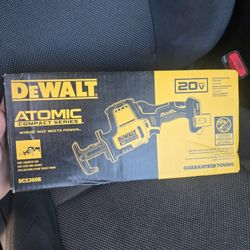 DEWALT RECIPROCATING SAW (TOOL ONLY) 