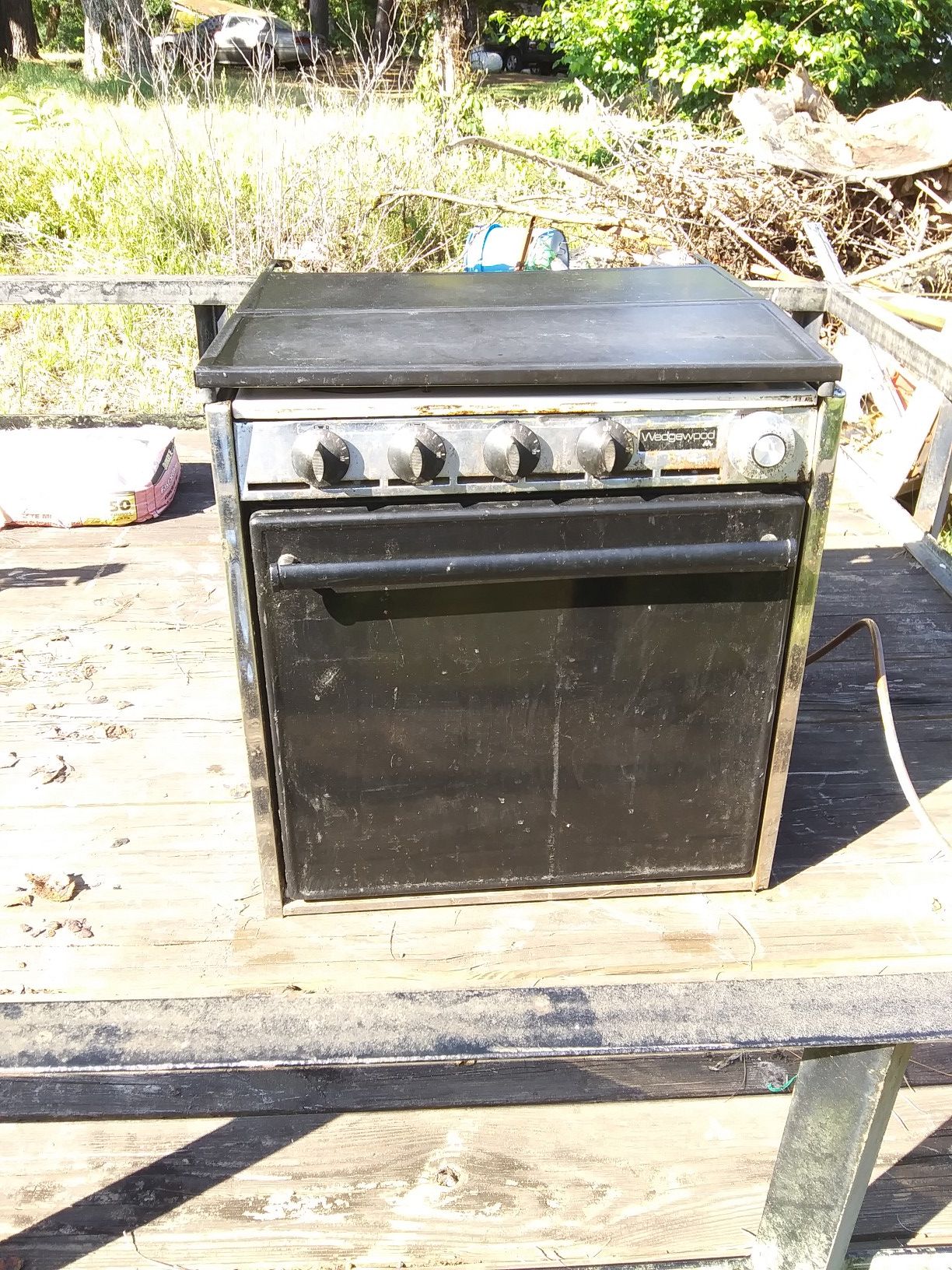 RV stove