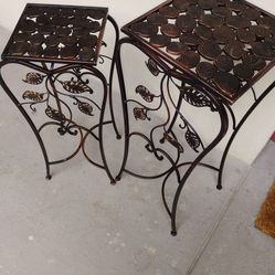 2 different sizes plant stand 29" H 26" H pickup only cash