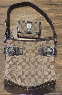 Vintage 2005 Coach Signature C Buckle shoulder Bag and Matching Wallet Set