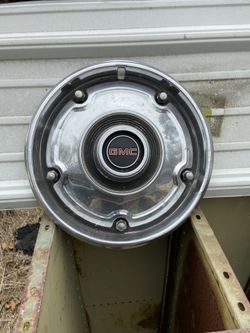 GMC hub cap