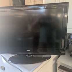 Haier 32" TV