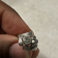 14kt White Gold Vintage Art deco Floral Diamond Ring 