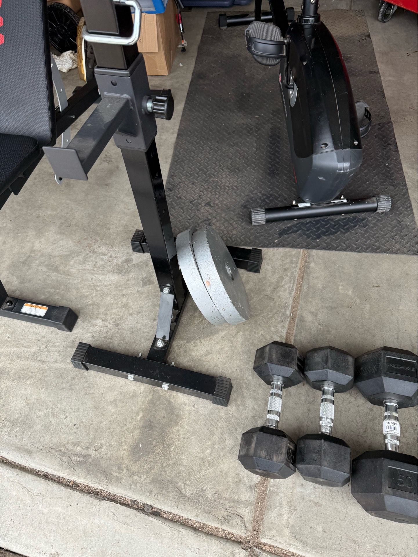 Weight Bench Adjustable. Bench racks adjustable. Olympic bar. Weight plates. Dumbbells