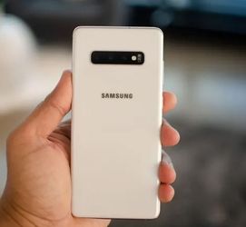 💎 Galaxy S10 Plus – Great Condition, Great Price!