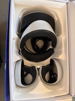 PlayStation VR2 Headset with Controllers