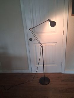 Floor lamp