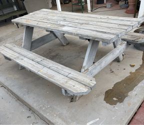 Free Vtg Park Bench