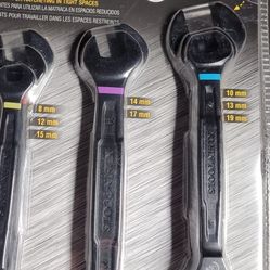 3 Sets Of Klein Tools 