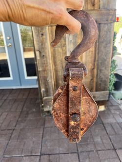 Rustic pulley  very heavy