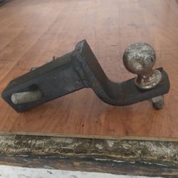Reese 1-1/8 Hitch with pin 