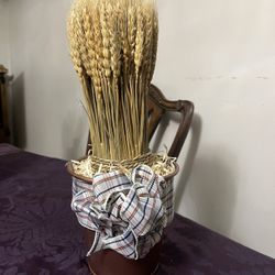 Beautiful Wheat Harvest Decor