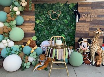 Beautiful Vintage High Chairs 