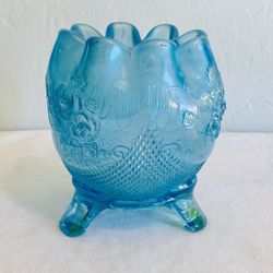 vintage northwood crimped rose bowl ice blue