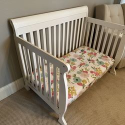 DaVinci Kalani crib + Sealy mattress combo