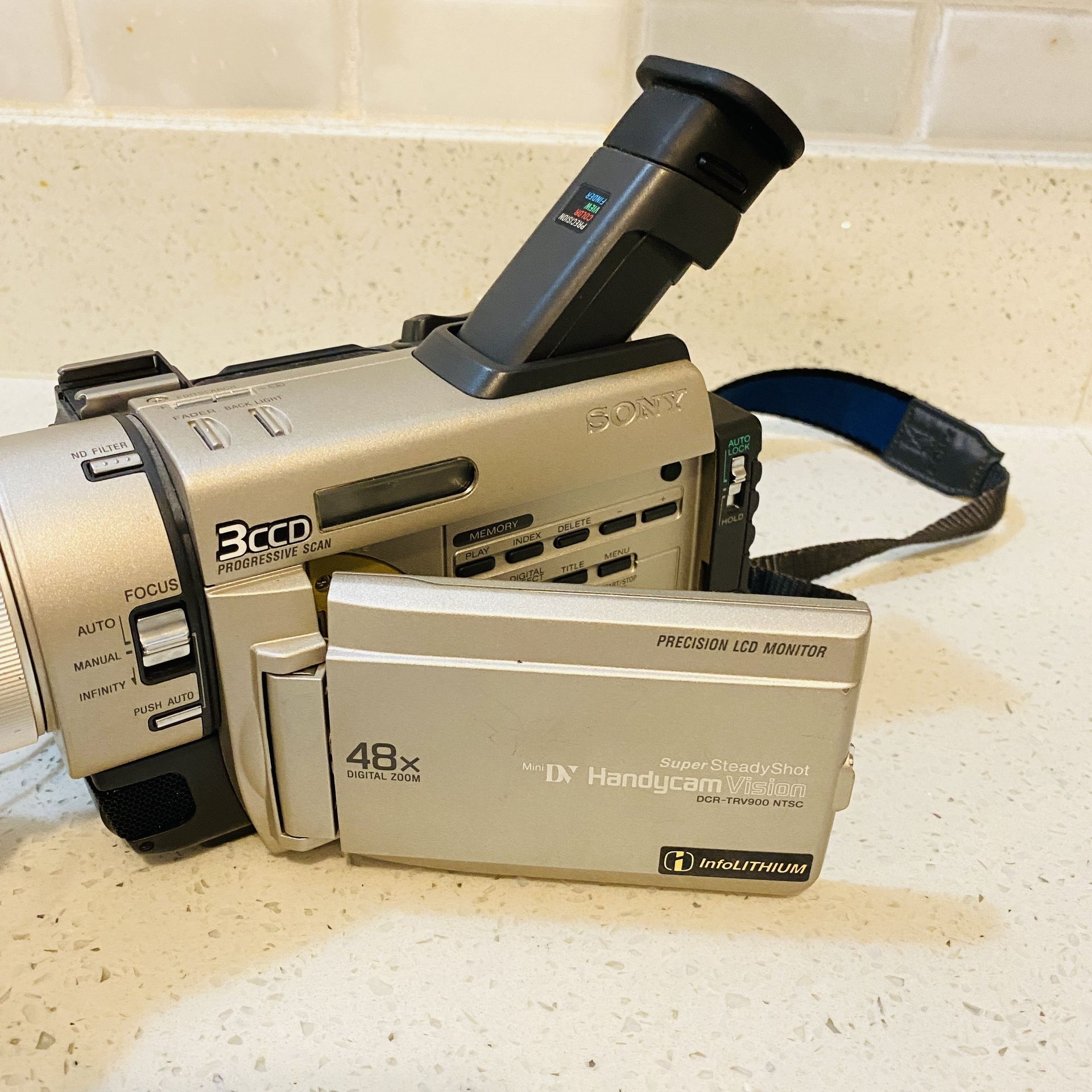 Sony DCR-TRV900 Silver 3.5
