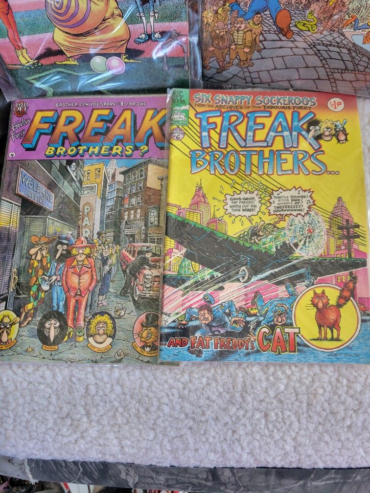 FREAK BROTHERS COMICS