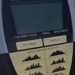 Elliptical Golds GYM Stride Trainer 310