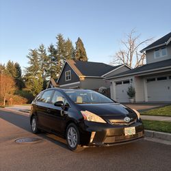 2013 Toyota Prius V
