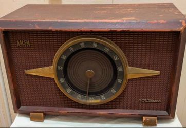 1950s RCA Victor AM-FM Golden Throat Wooden Tube Radio NOT TESTED