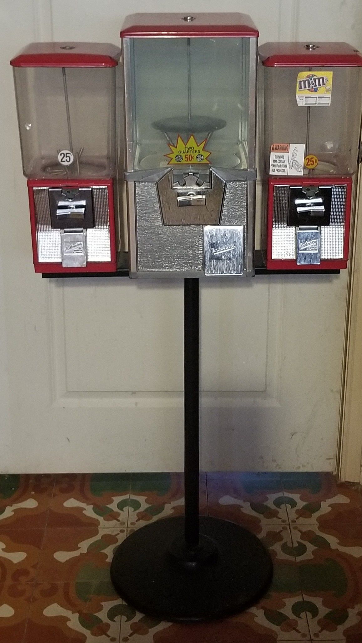 Gumball toy vending machine triple head