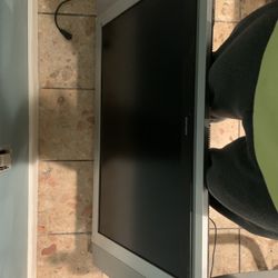 32” Tv 