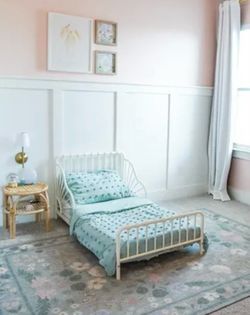 White toddler bed