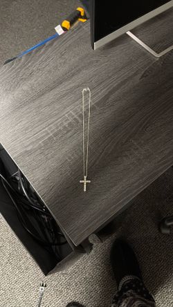 Women’s Moissanite Necklace 