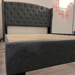 Tufted Upholstered Low Profile Platform Bed (no box spring needed)